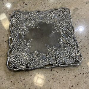 Arthur Court Grape (Aluminum Hollowware) tray